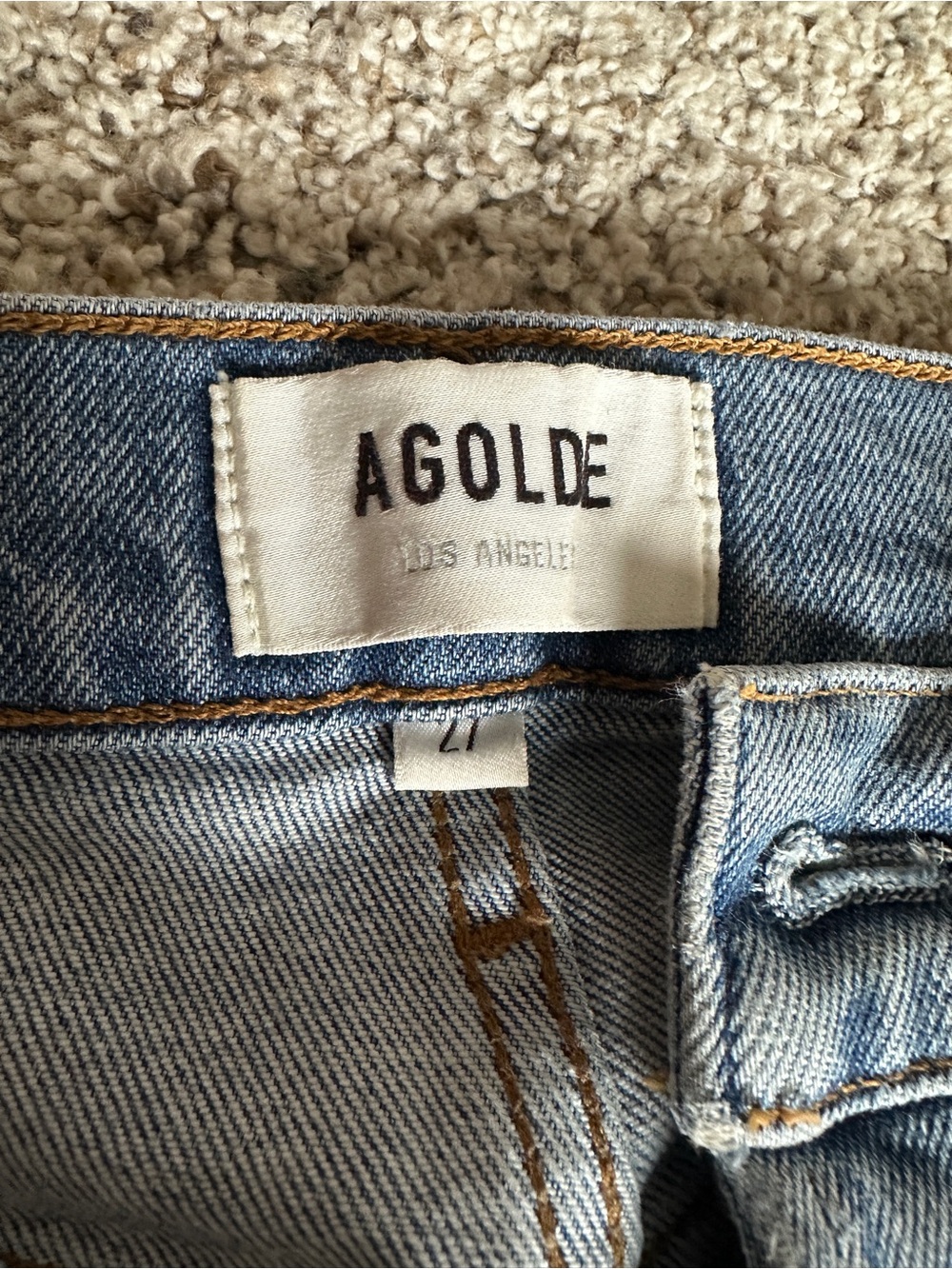 Agolde Riley High Rise Straight-Leg Crop Distressed Jeans - Picture 4 of 11